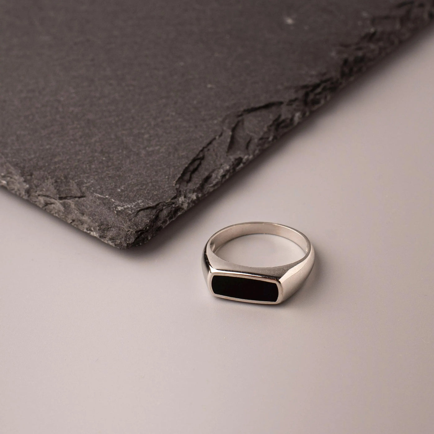 SIGNET RING (SILVER)