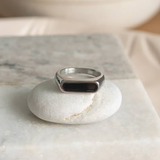 SIGNET RING (SILVER)