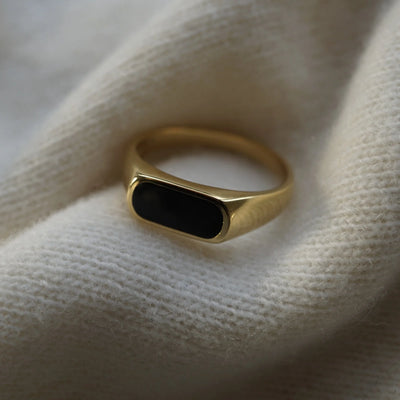 SIGNET RING (GOLD)